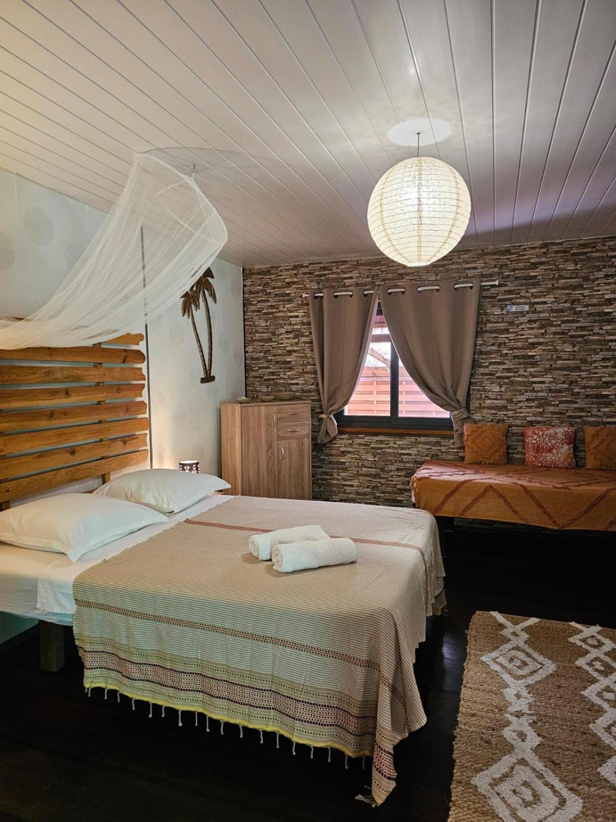 Faaora Lodge, Little Paradise Haapiti Kültér fotó